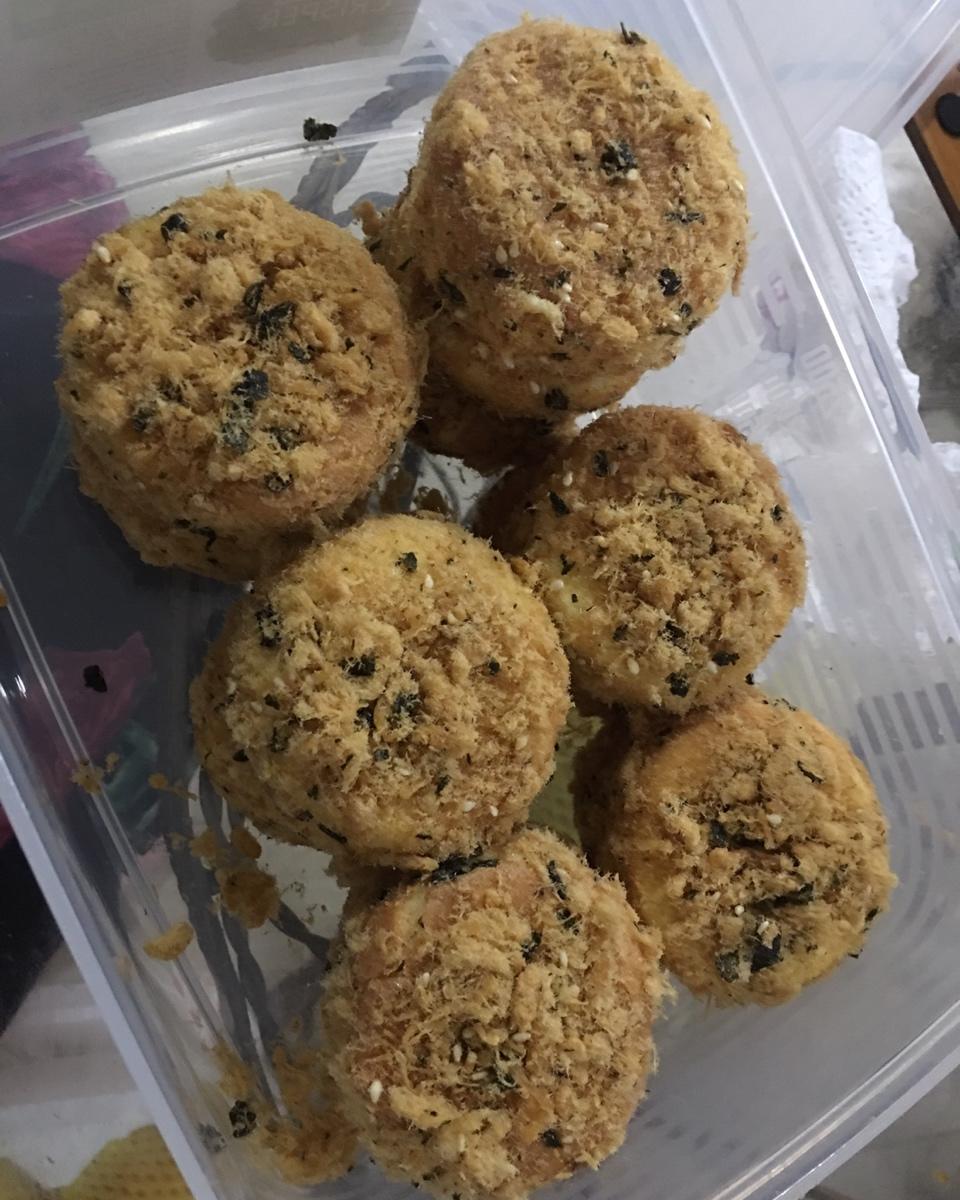 美味海苔肉松小贝