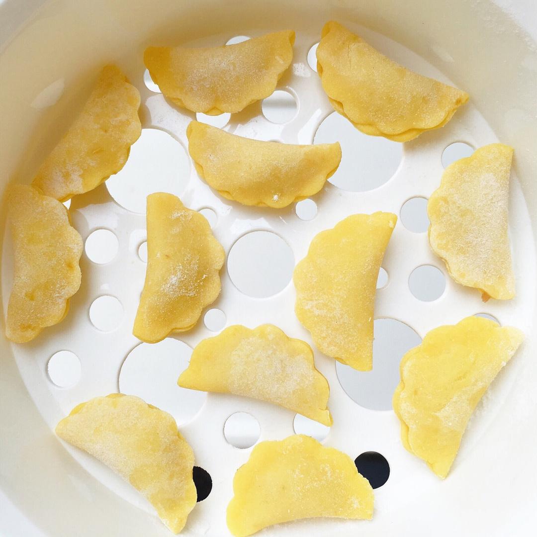 婴儿辅食：彩色卡通蝴蝶面