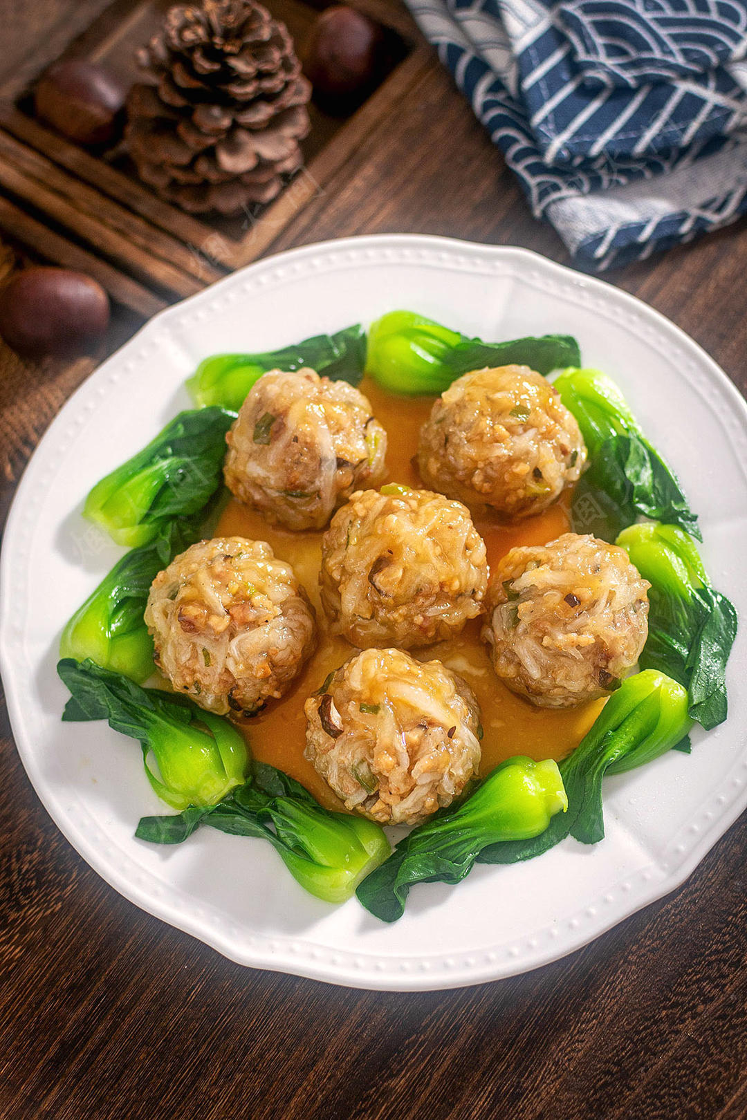 萝卜丸子这样做！鲜香软糯不油腻，冬天吃它刚刚好