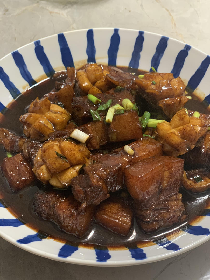 五花肉烧小鲍鱼