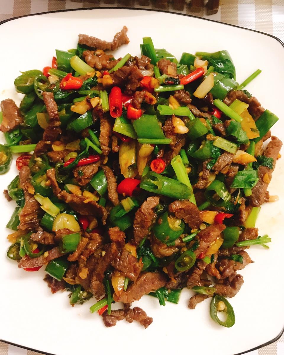 小炒黄牛肉（湘菜）