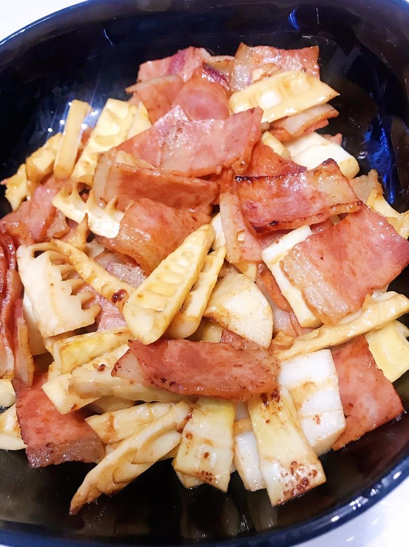 肉香笋鲜的春笋炒五花肉