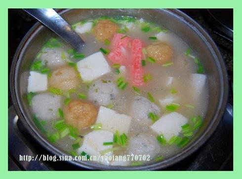 丸子豆腐粉丝猪骨浓汤的做法