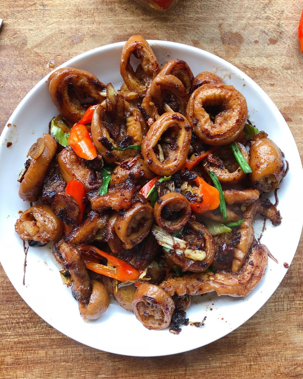 好吃到爆火爆肥肠