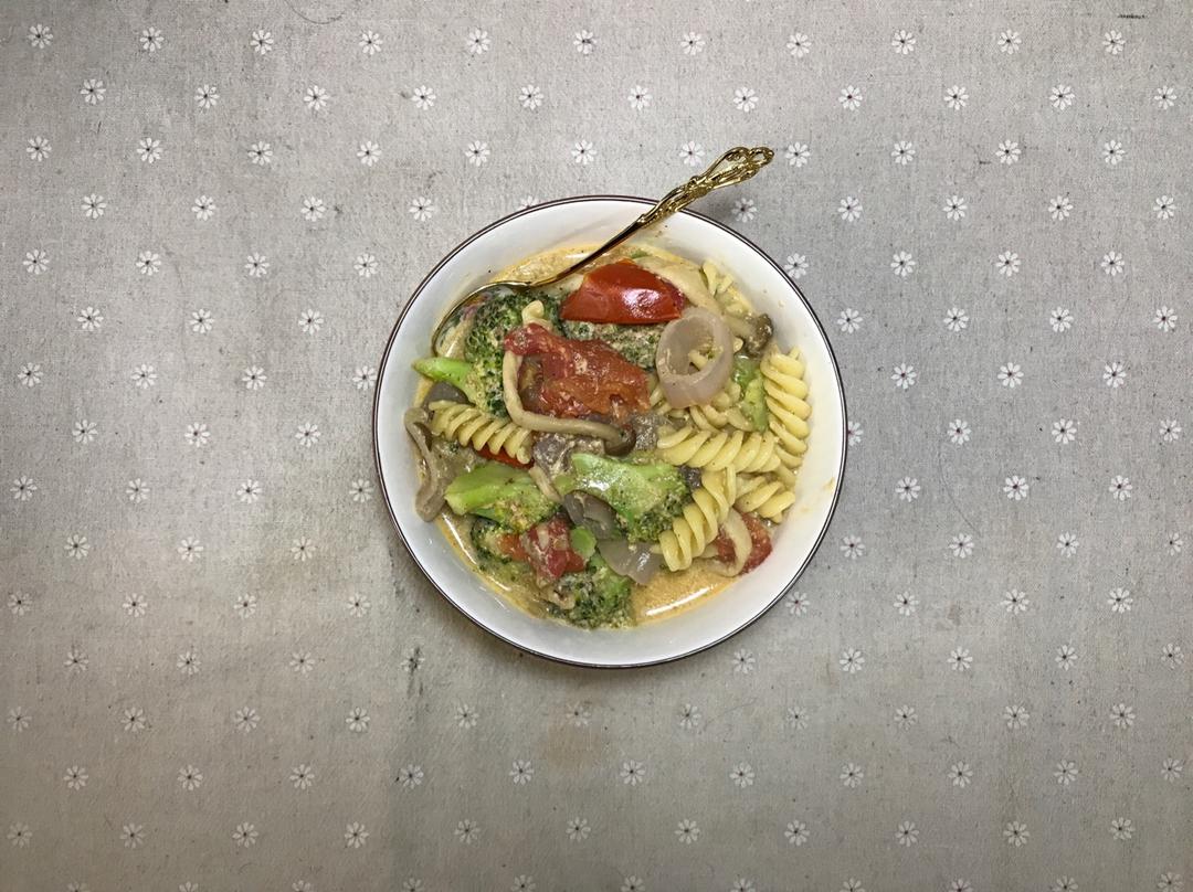 奶香炖番茄西兰花