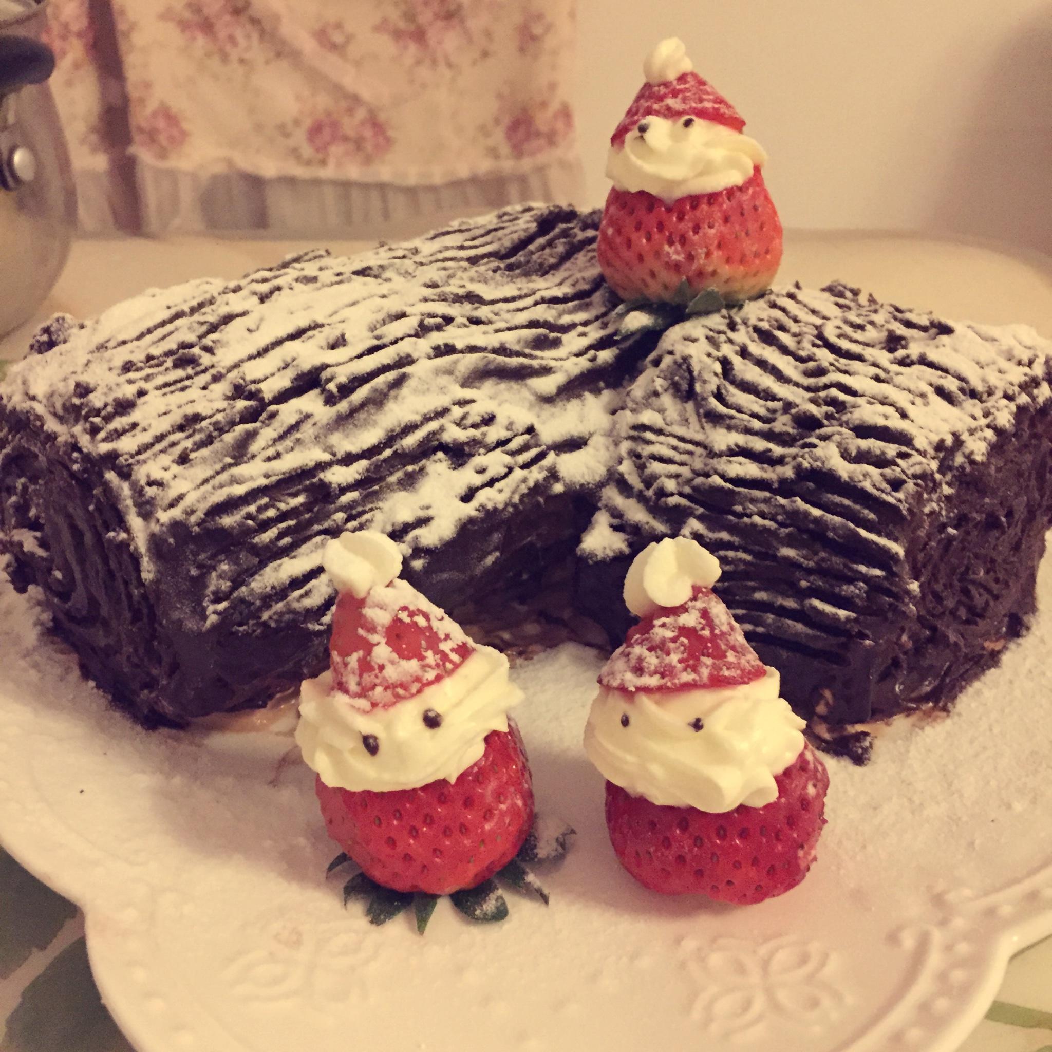 超好吃的圣诞节树干蛋糕叫树桩蛋糕也可哈