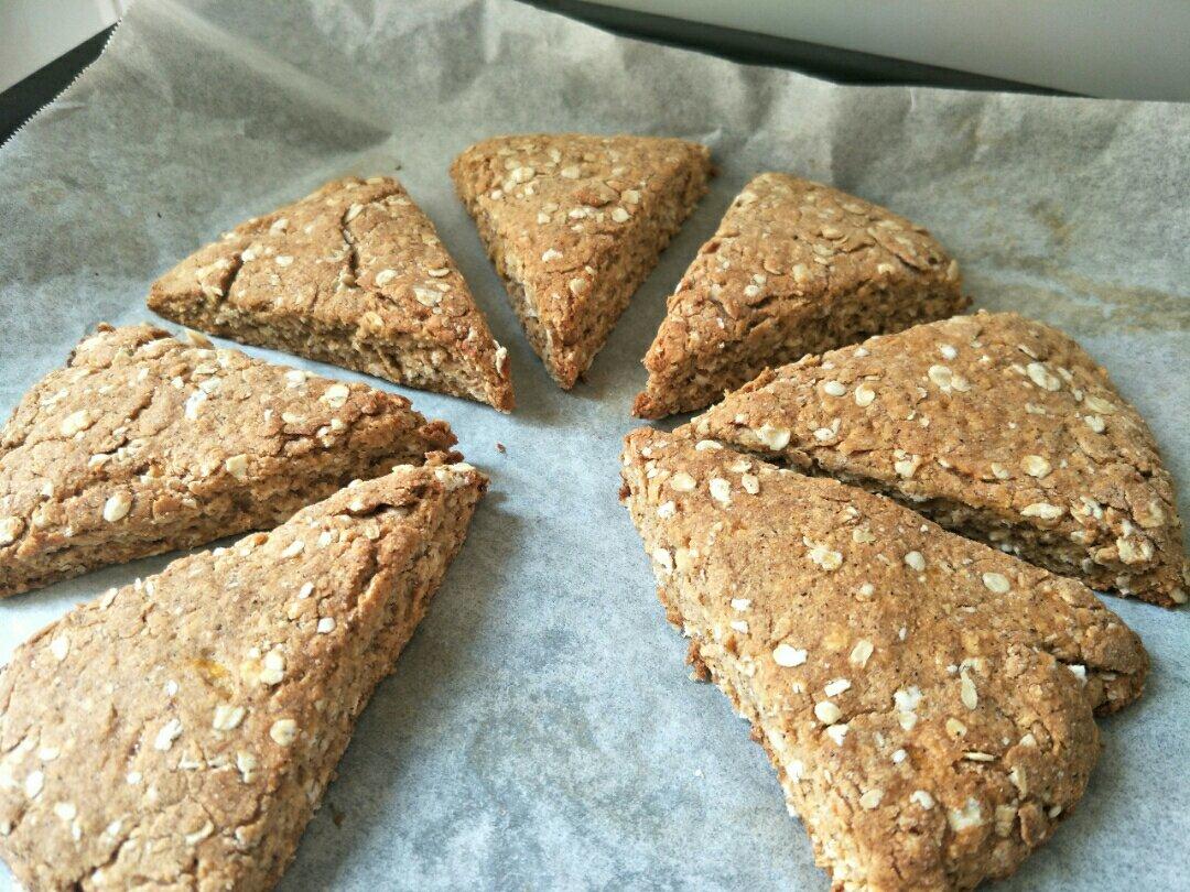 橙子味椰子油燕麦司康