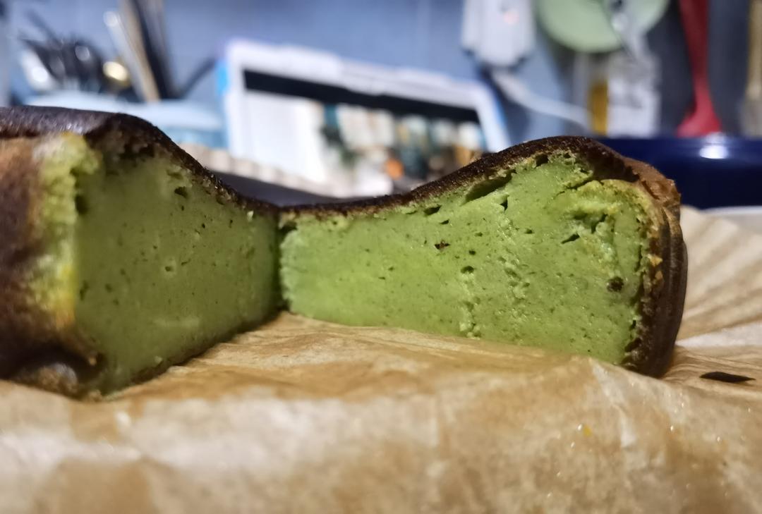 简单零失败！网红抹茶流心巴斯克重芝士蛋糕