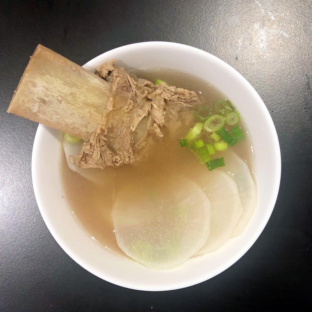 萝卜牛骨汤