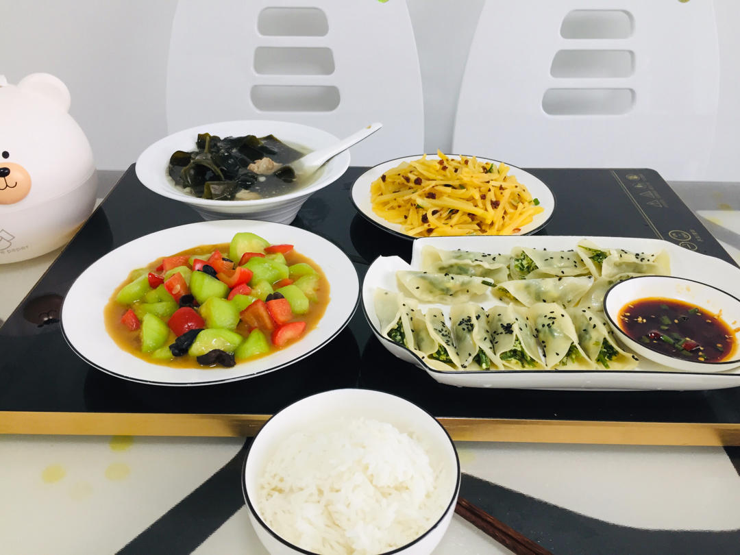 三鲜锅贴