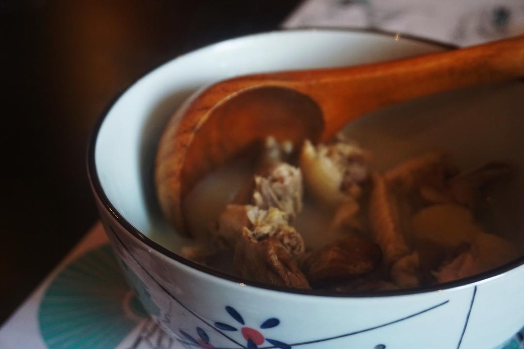 小叶子穿花裤的日常