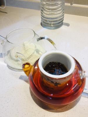 奶茶+蛋饼😋简单营养的早餐的做法 步骤1