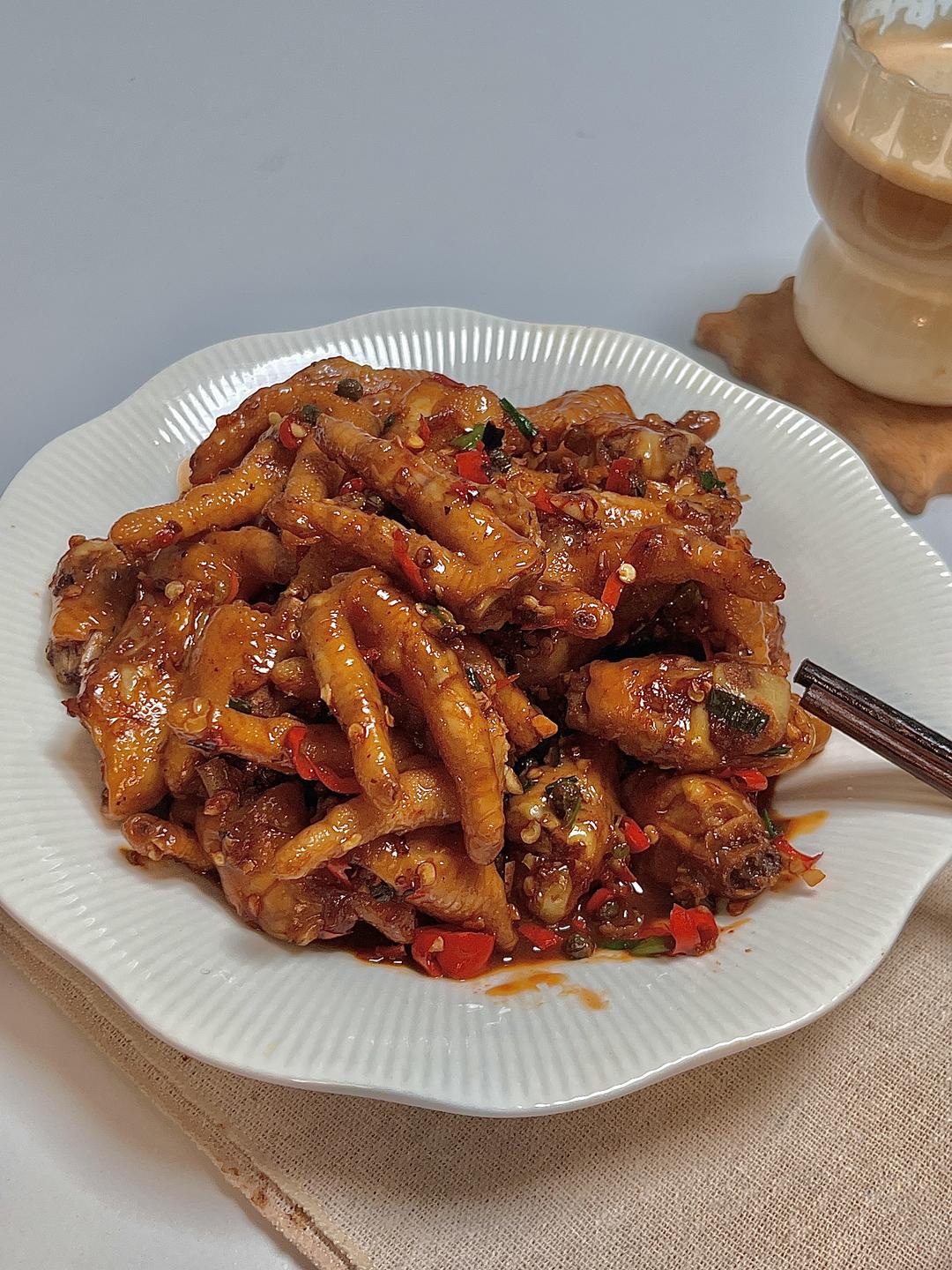 啃爪快乐局 | 不用炒糖色！快手红烧鸡爪教程