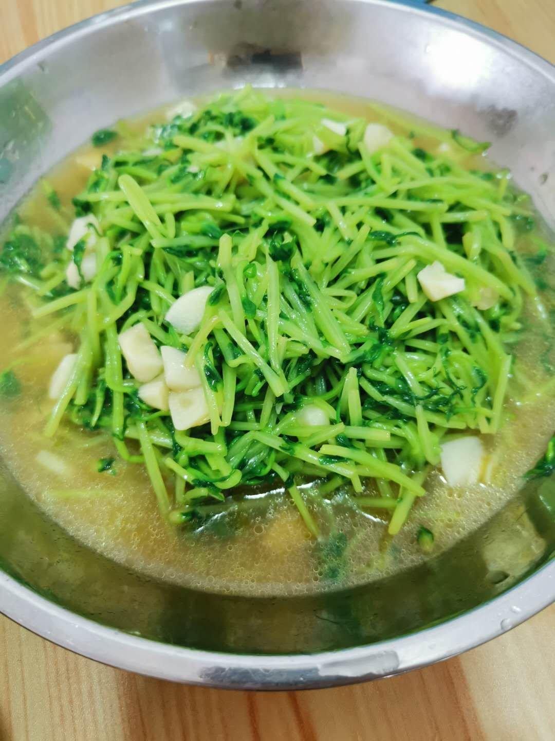 蒜香豆苗