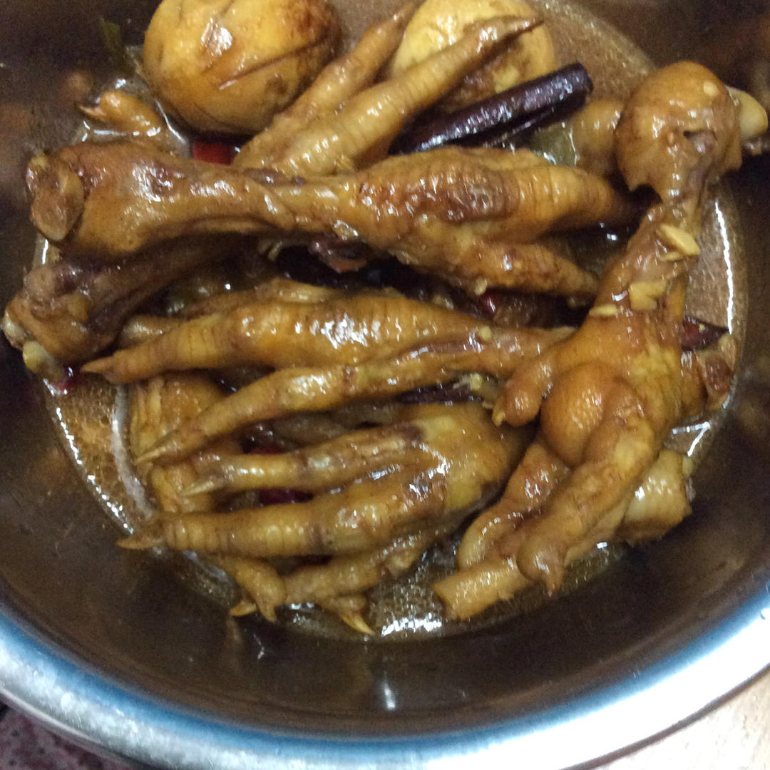 卤鸡脚