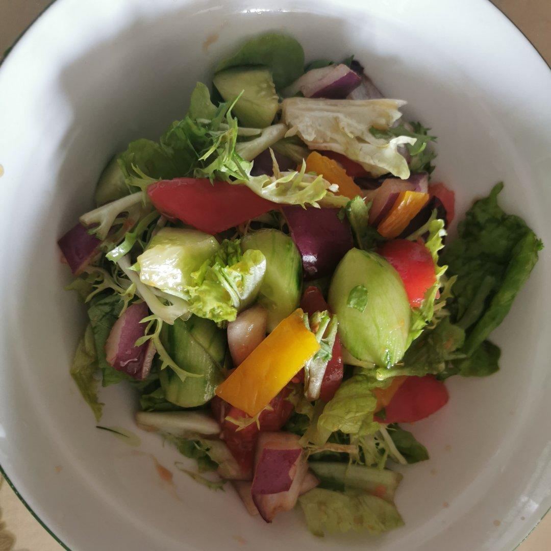 一碗汁搞定的什锦大拌菜