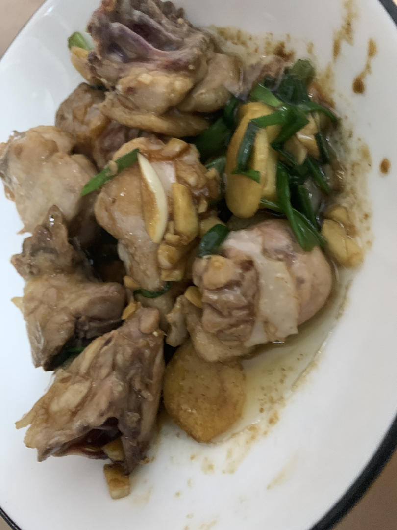 炒鸡香的农家姜葱炒鸡