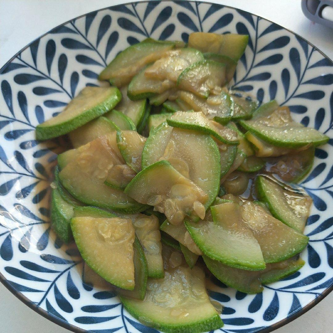 清炒西葫芦