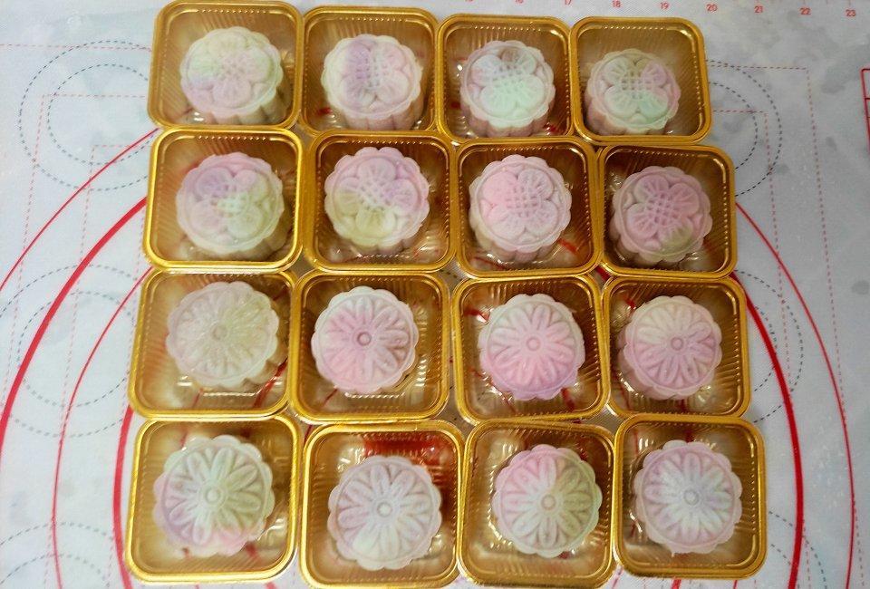 《Tinrry+》斑斓流心冰皮月饼（椰子和榴莲口味）