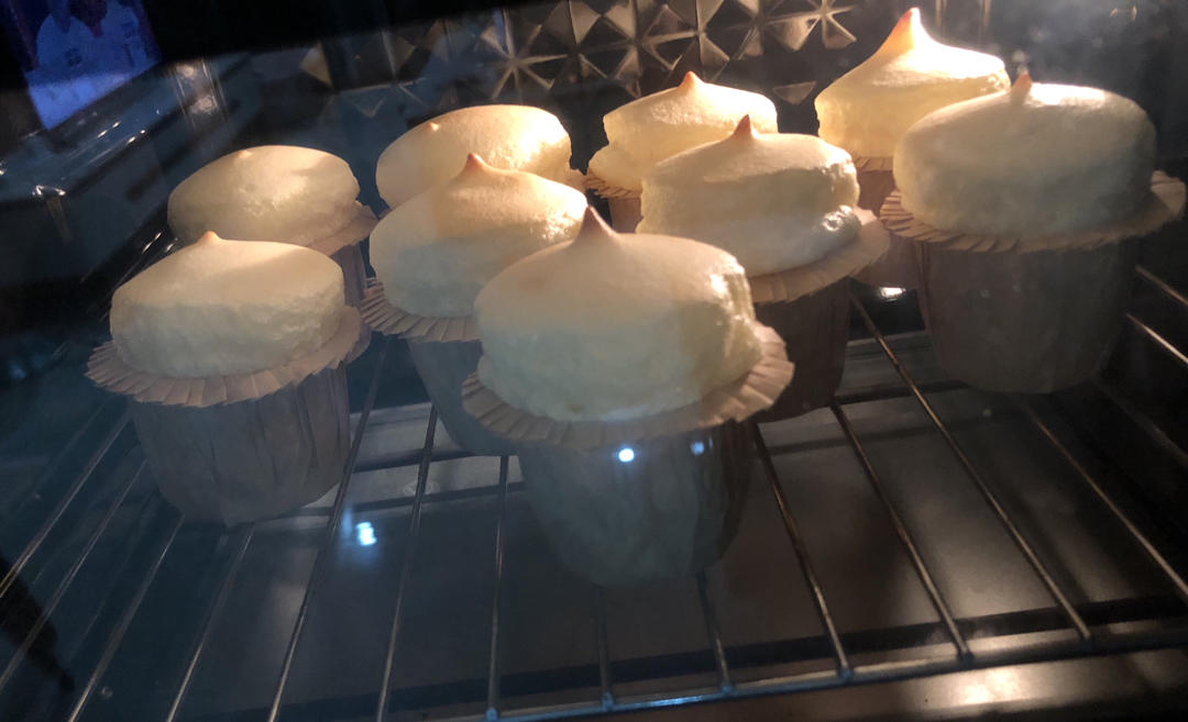 做了几十个，零失败戚风蛋糕