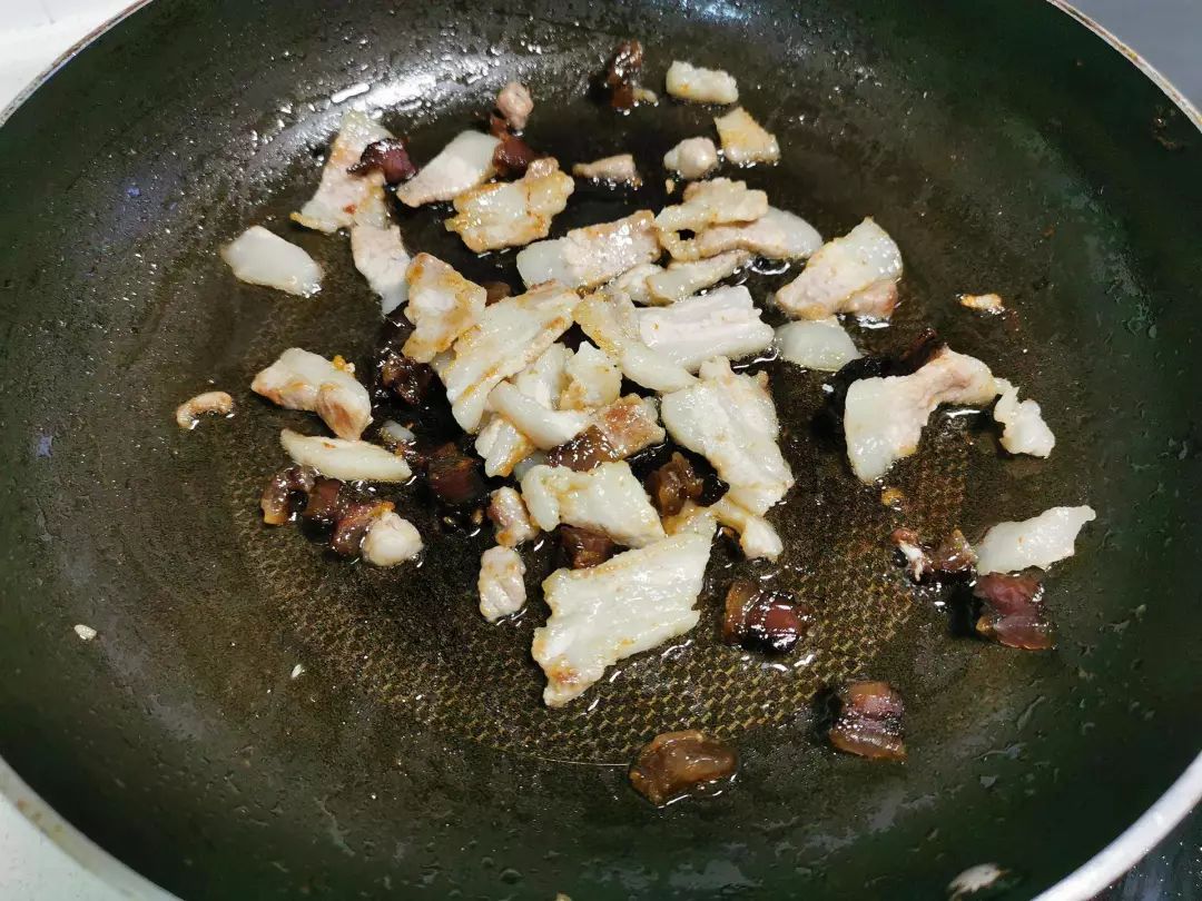 饭菜一锅的美味—开洋菌菇五花肉南瓜饭的做法 步骤4