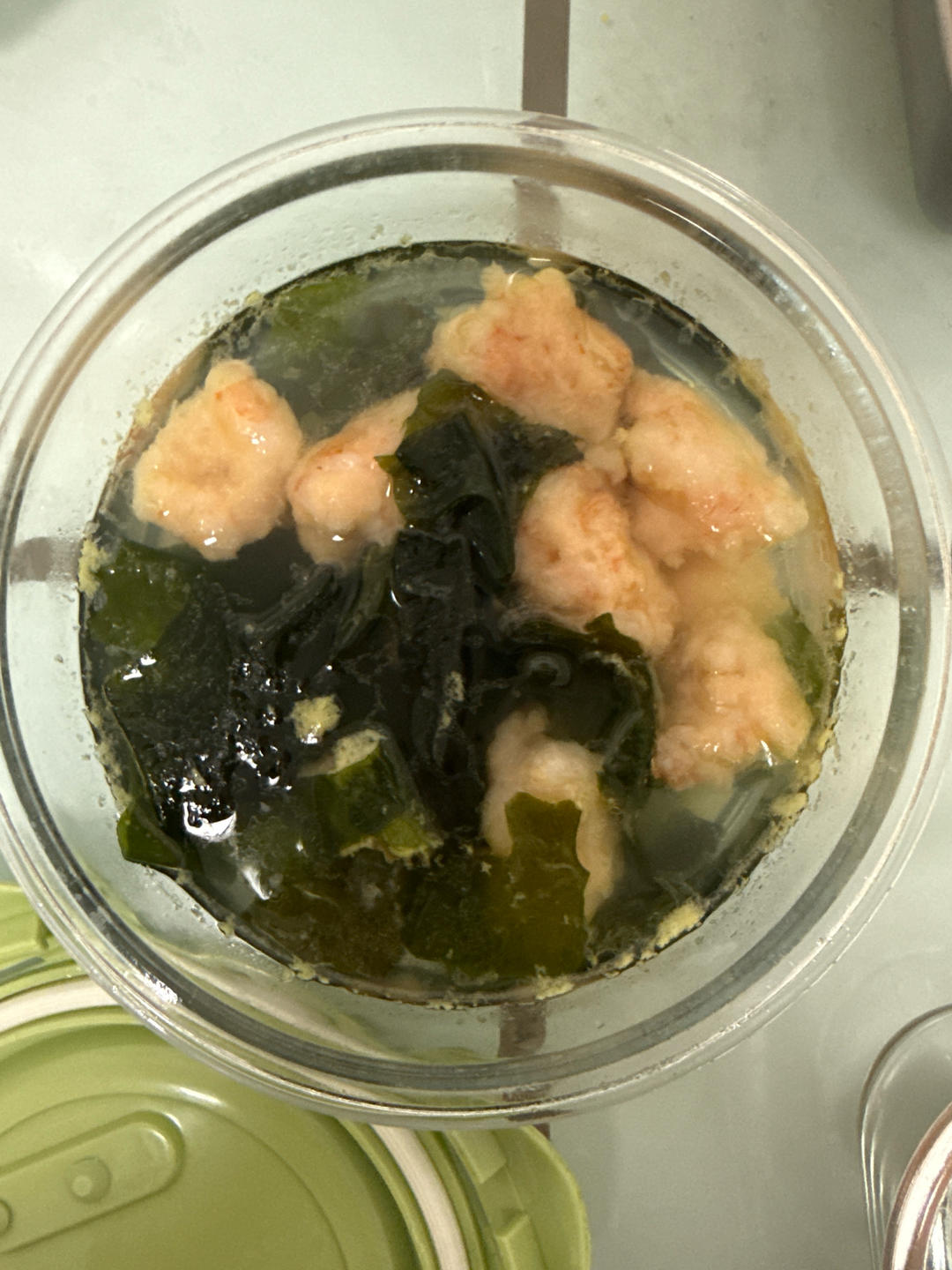 裙带菜虾滑汤