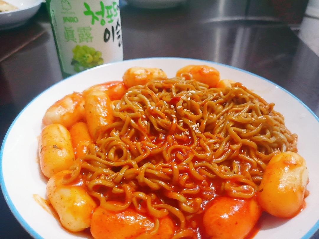 韩式泡面辣炒年糕