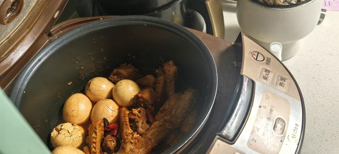 爆好吃的卤鸡腿 卤蛋❗电饭煲 炒锅都可以做~