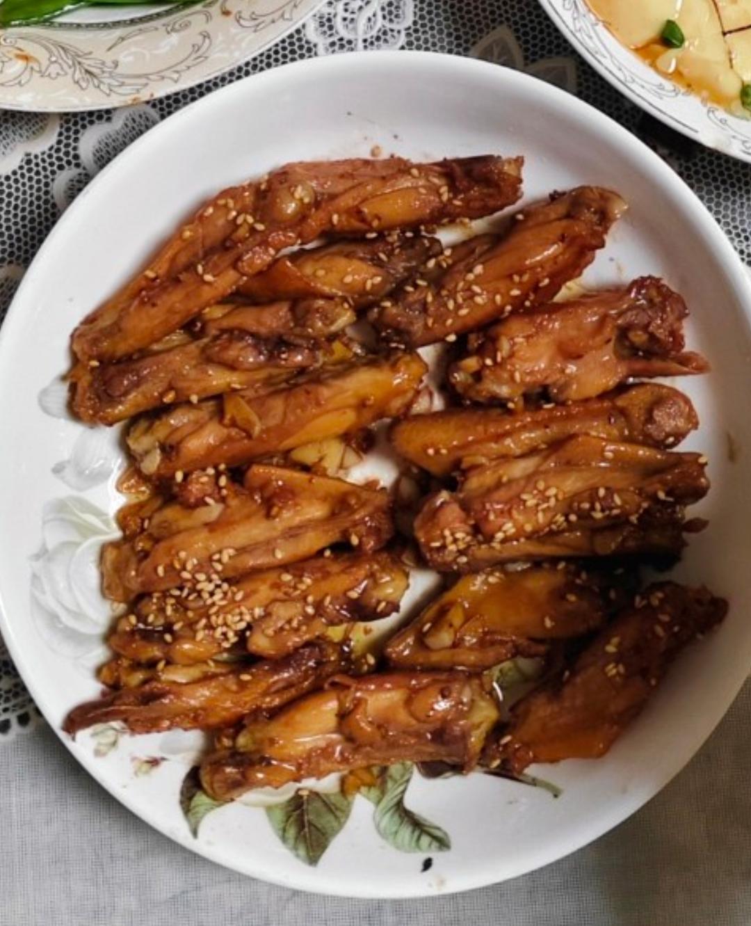 蒜香鸡翅，这才是鸡翅最好吃的做法