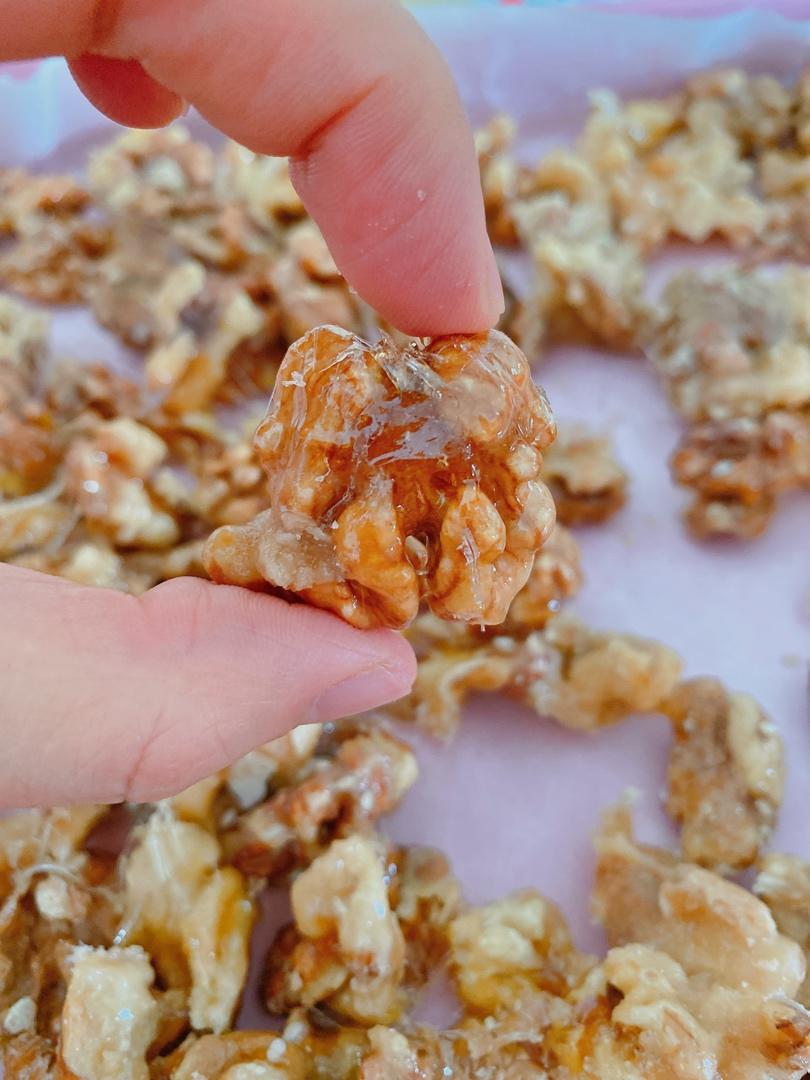 琥珀核桃仁，家庭熬糖小窍门，不翻砂不糊锅，不化不粘牙