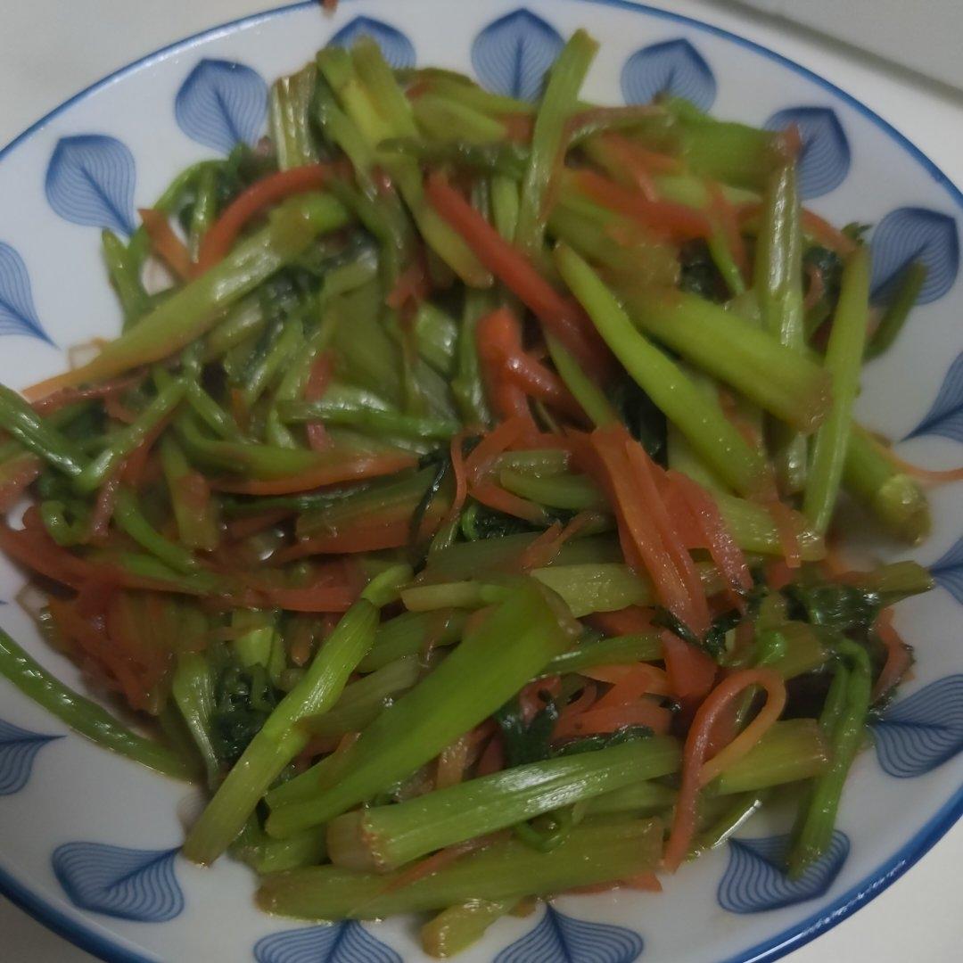 清炒水芹
