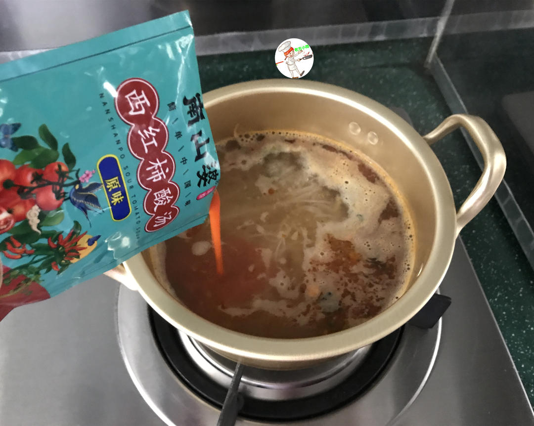 香肚虾仁酸汤粉&葱油饼的做法 步骤10