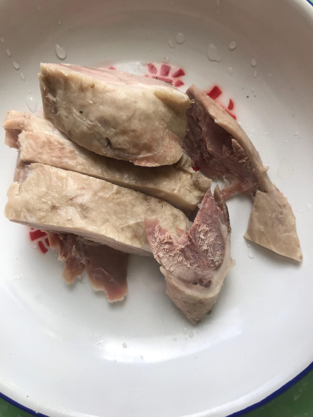 首次成功的盐水鸭腿