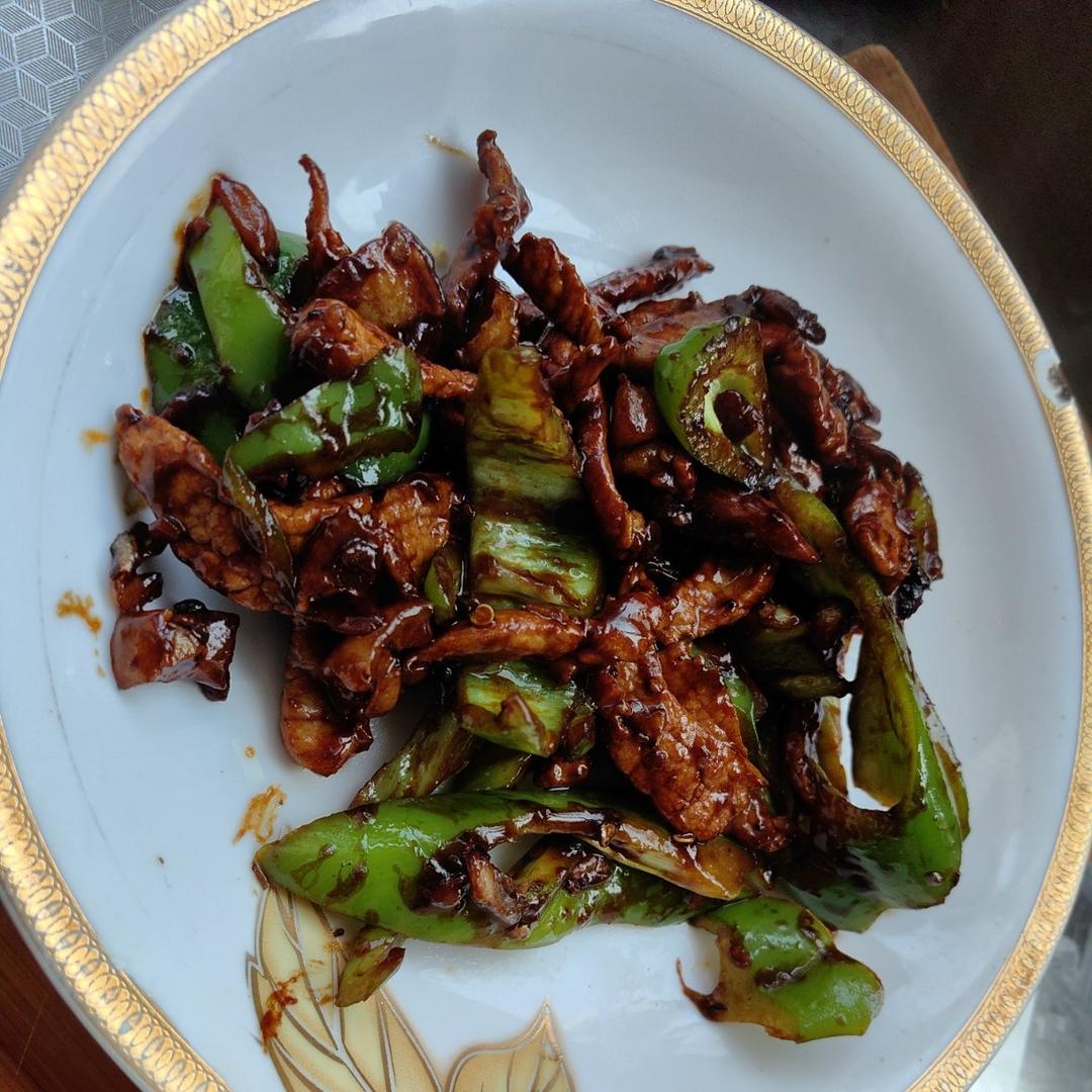 正宗辣椒炒肉