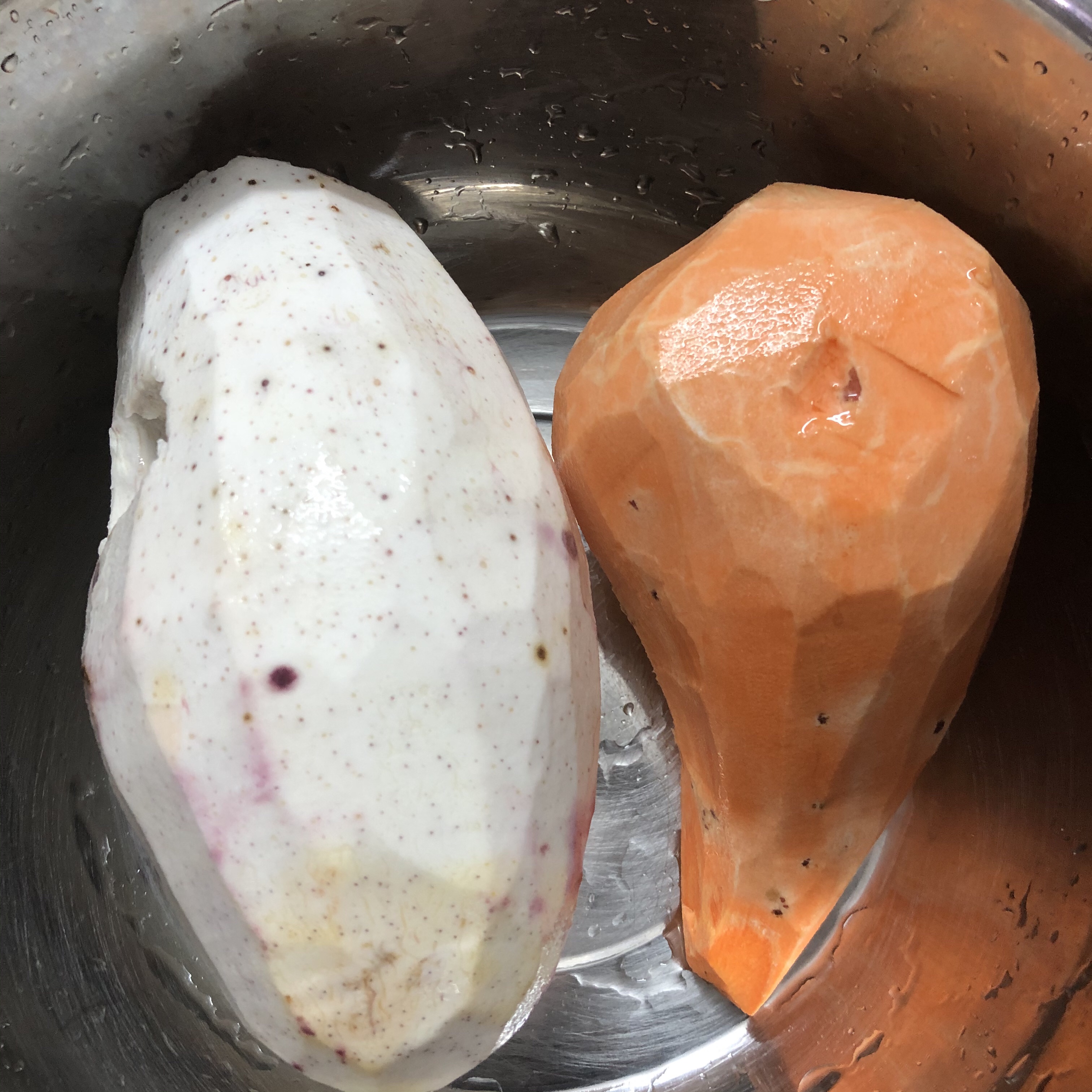 潮汕小吃:反砂番薯反砂芋头的做法 步骤1