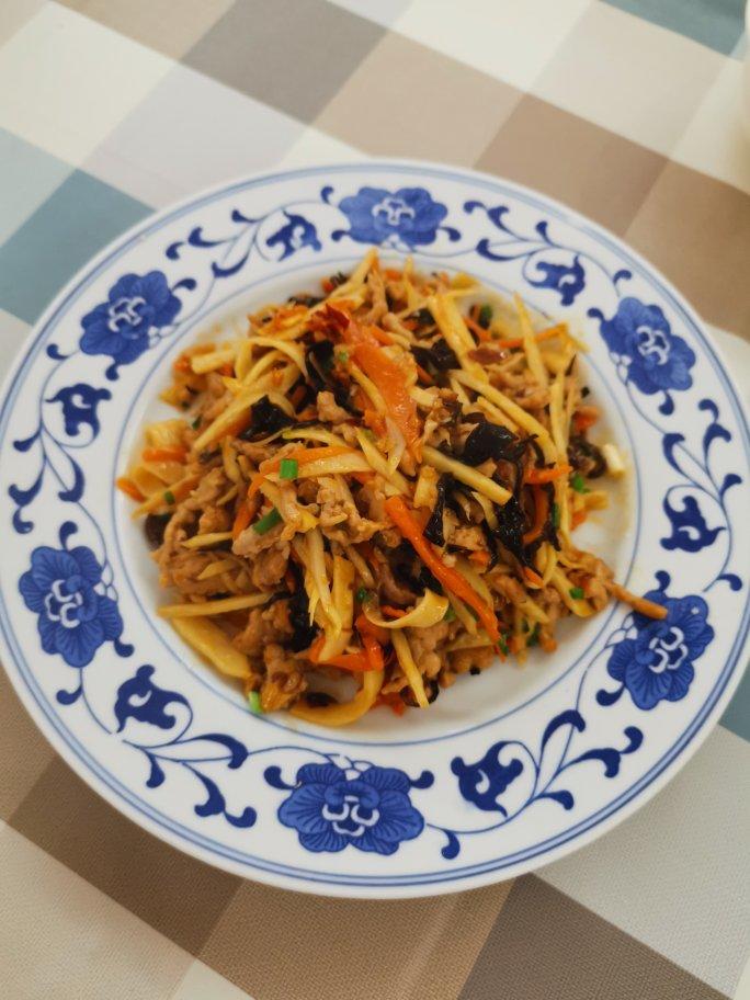 厨师长教你：“鱼香肉丝”的老式做法，味道很赞先收藏了