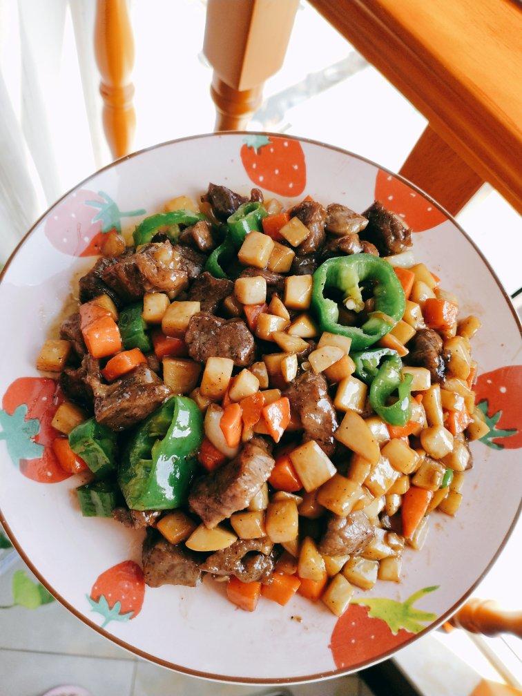 家常菜~杏鲍菇烧牛肉粒