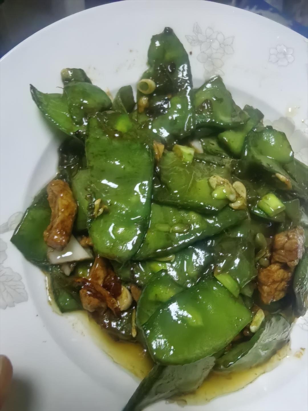 肉炒老母猪耳朵豆角