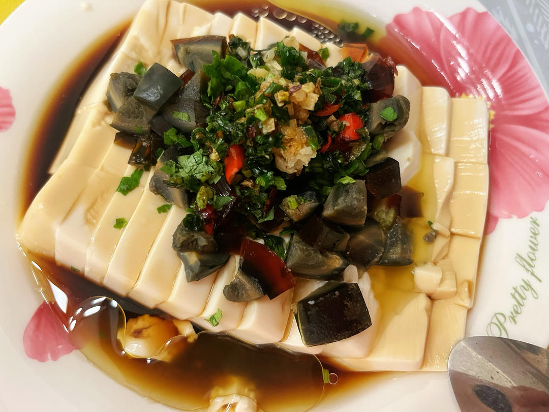 【最佳CP～】凉拌皮蛋豆腐✨