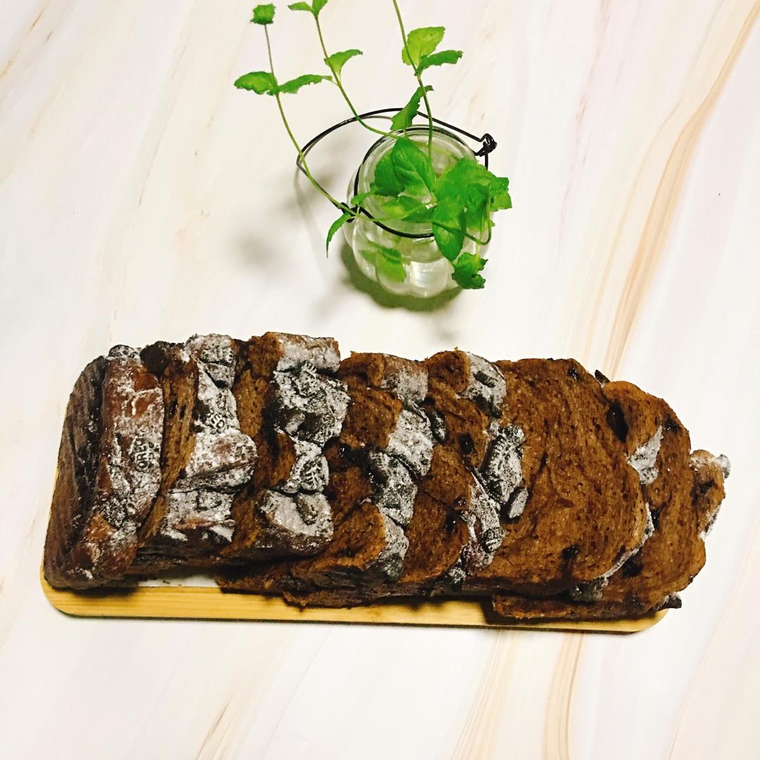 雪山巧克力吐司（巧克力奥利奥吐司面包）