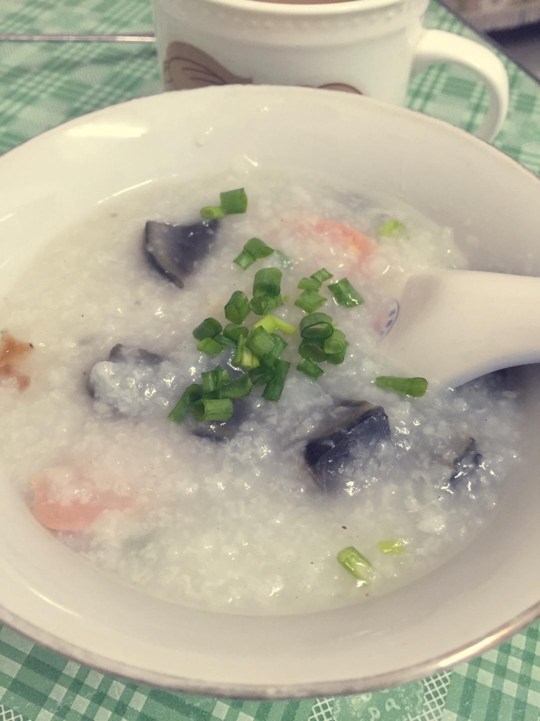 超快手皮蛋火腿粥