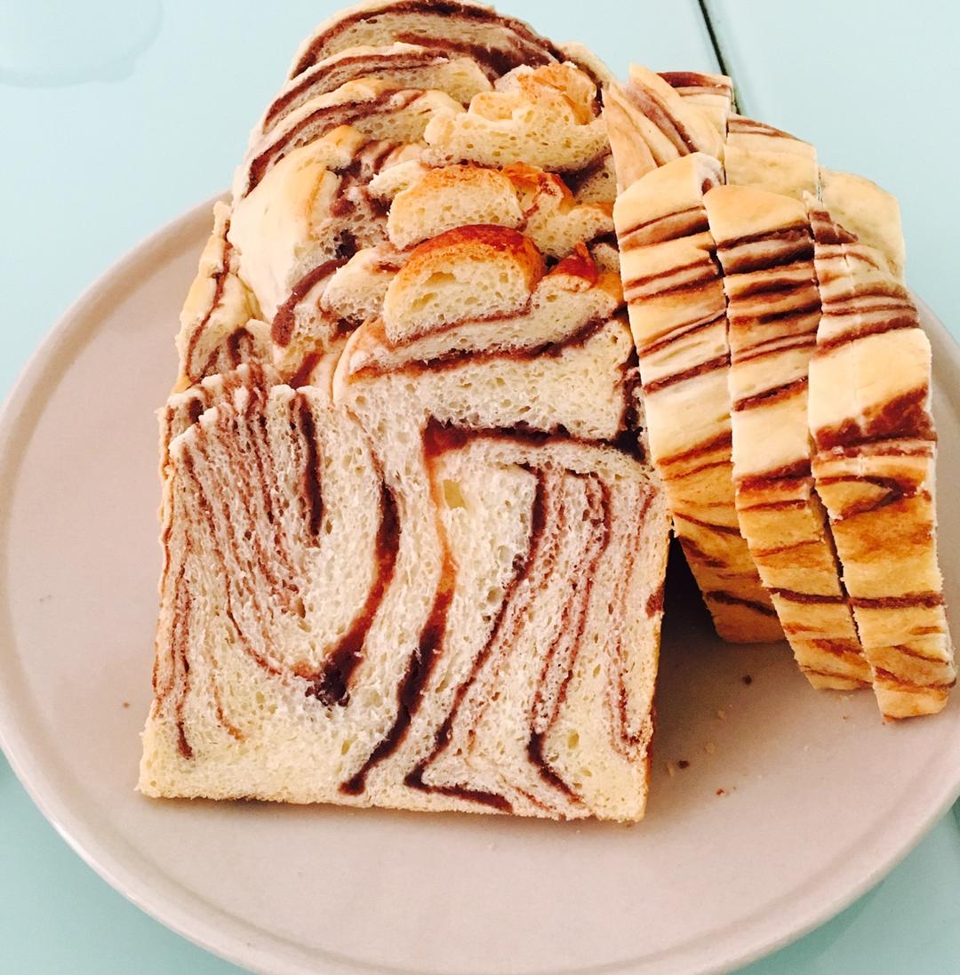 babydaisy做的大理石豆沙吐司