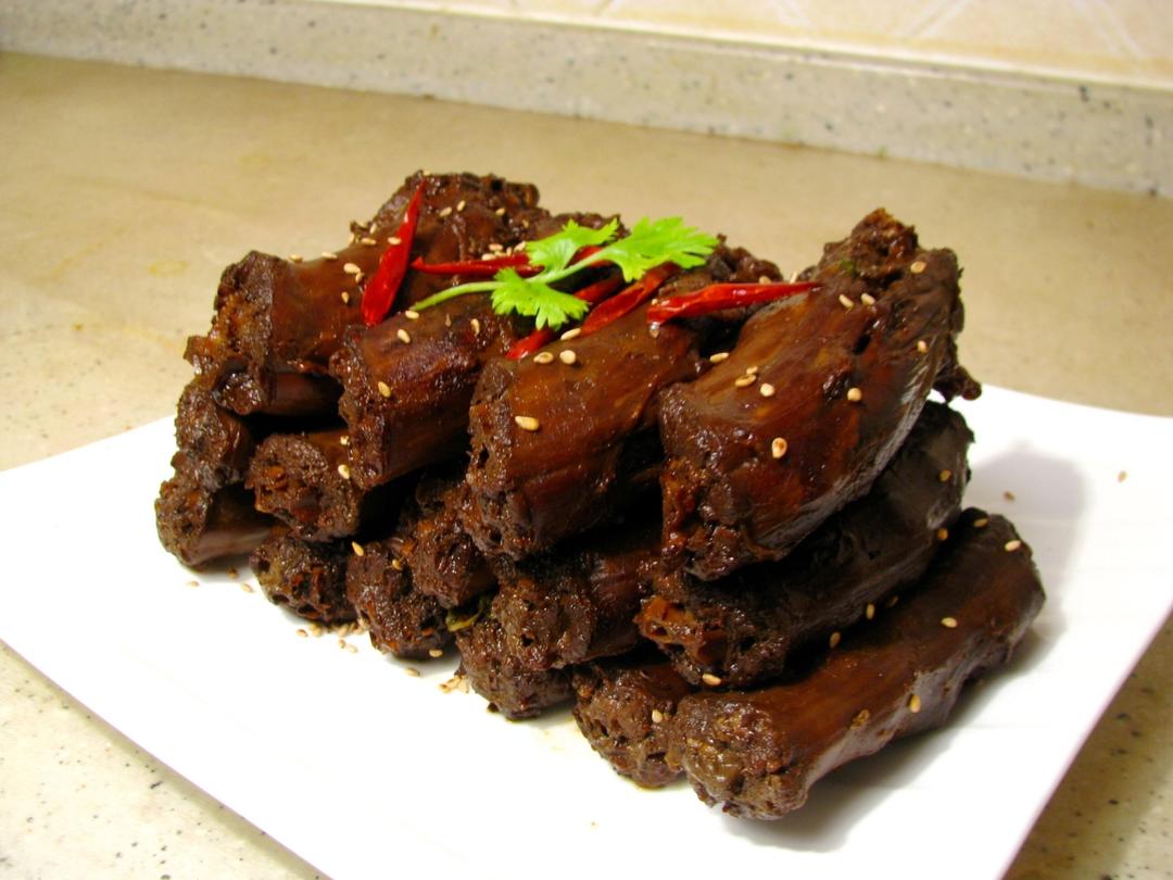 王凯生日菜~香辣鸭脖的做法