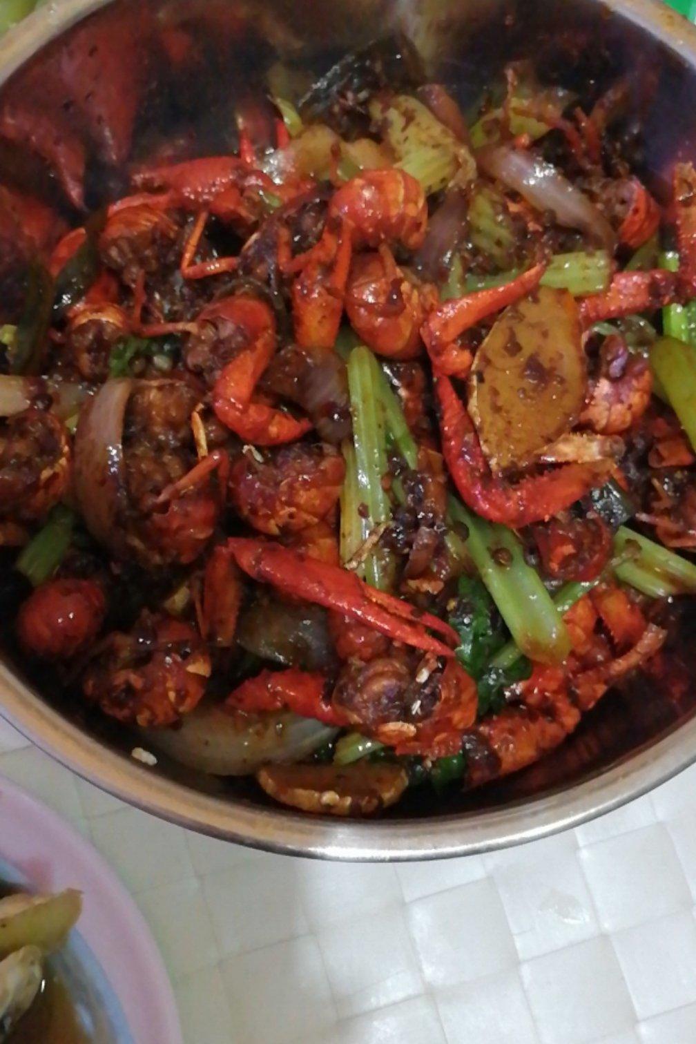 厨师长教你：“麻辣小龙虾”的家常做法 ,好吃的停不下来