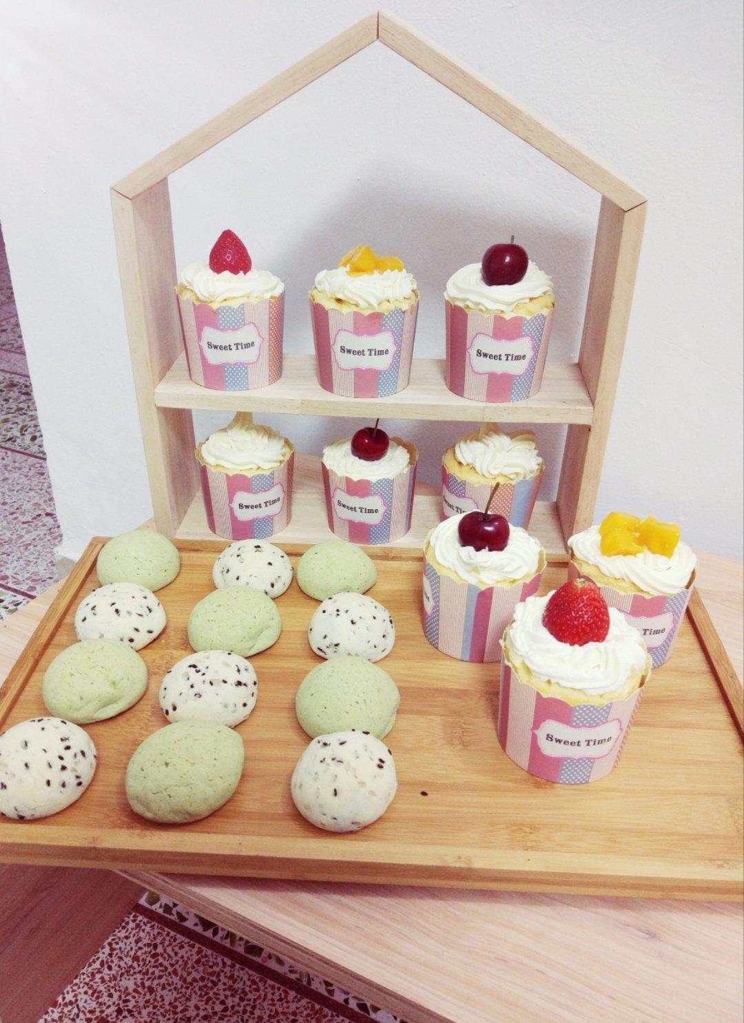 软绵绵戚风纸杯蛋糕