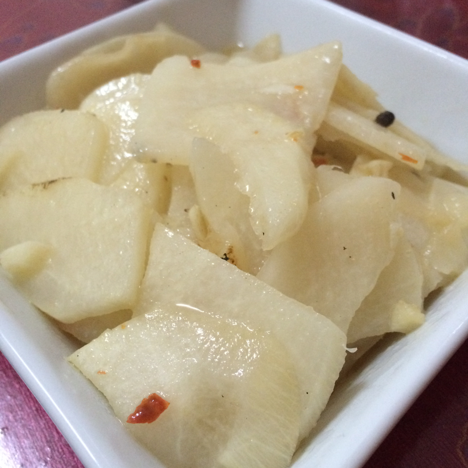 流年丶谱写成画做的白地瓜(豆薯)青椒炒肉