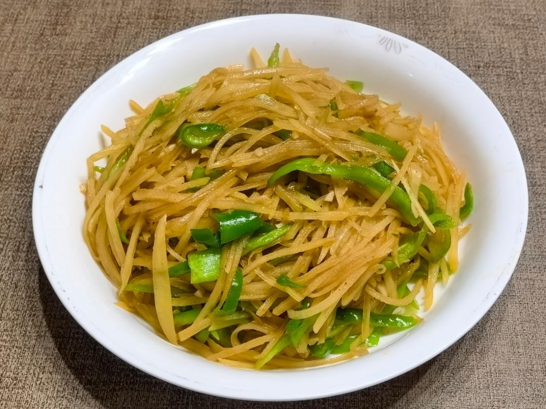 好吃到尖叫的尖椒土豆丝