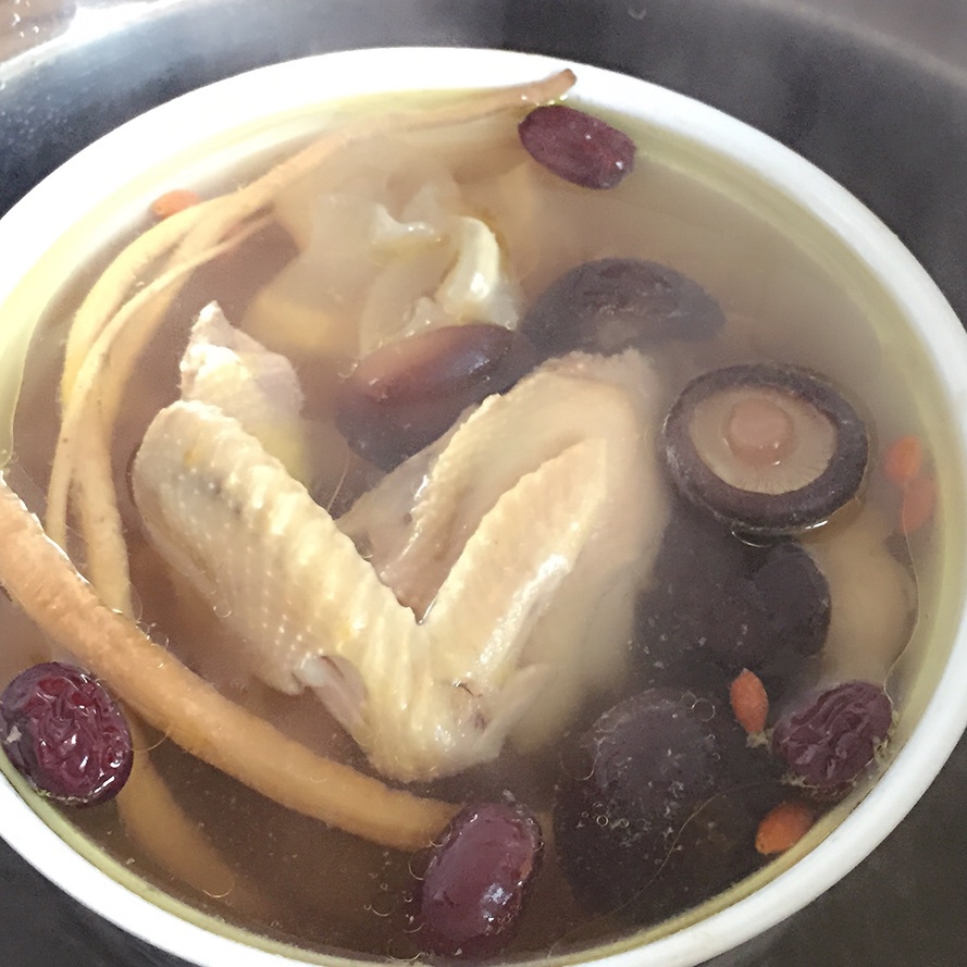 花胶煲鸡汤