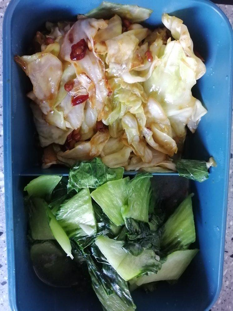 厨师长教你：“手撕包菜”的家常做法,简单又不失美味