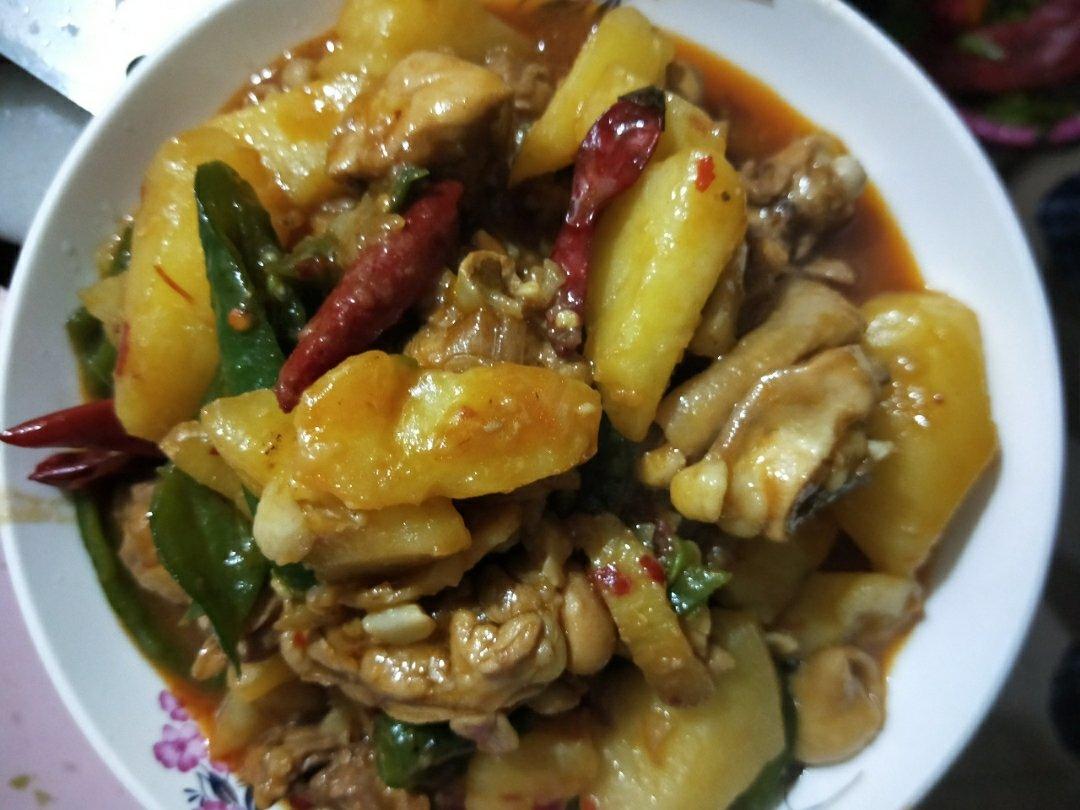土豆烧鸡（非常下饭哦~）